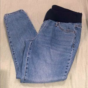 Gap Maternity Denin